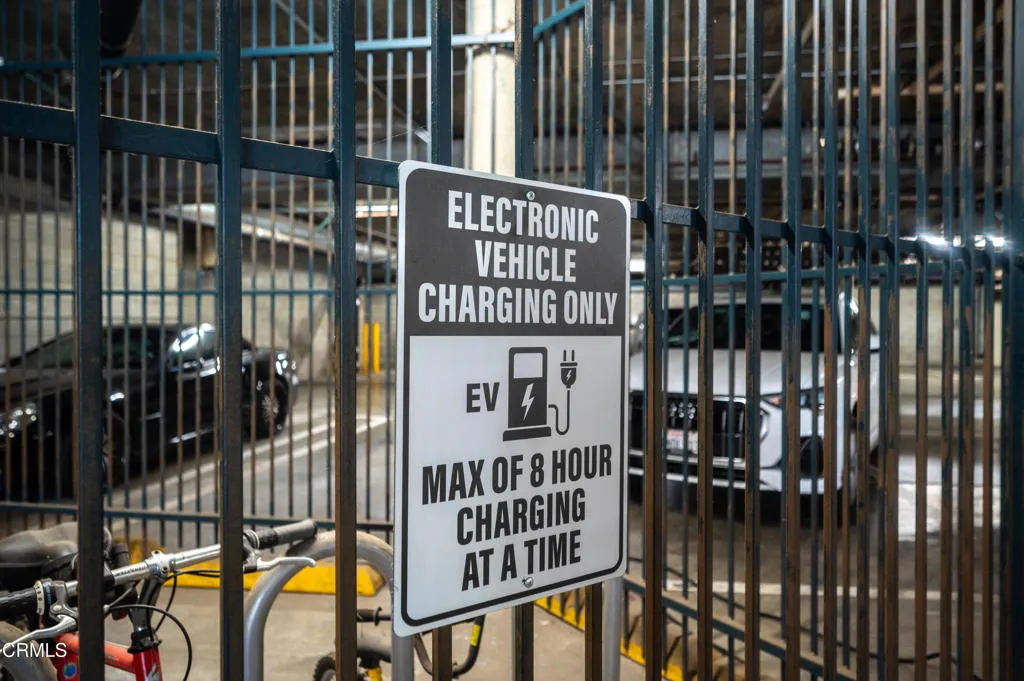 4499 Via Marisol 124, Los Angeles, California 90042 home-pic-40